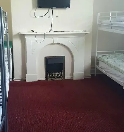 Anfield Road Euro Hostel-2